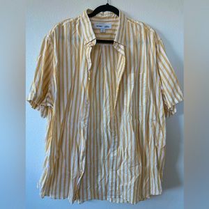 Old Navy Men’s Button up Shirt
